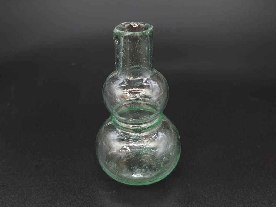 戦前　当時物　瓢箪型　気泡や絶妙なフォルムが味わいのあるニッキ水瓶5個セット(豆ガラス、ちびニッキ水、ガラス容器、駄菓子屋ビン、ペロペロ、レトロガラス、一輪挿し、ひょうたん)(R-077065)
