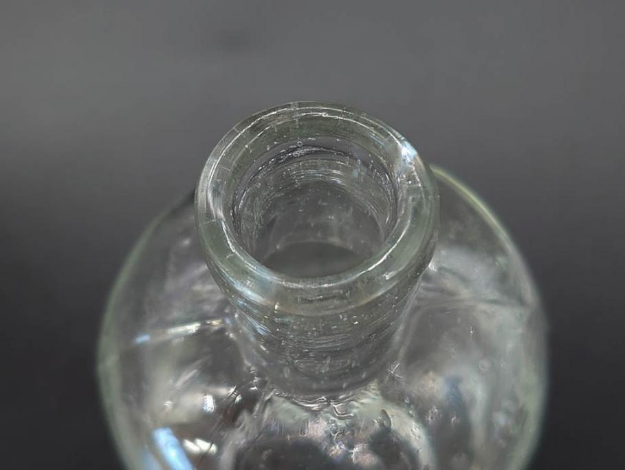 大正〜昭和初期　様々な用途に使える小瓶5個セット(気泡、ガラスビン、硝子、ボトル、薬瓶、花瓶、花入れ、花器)(R-077073)