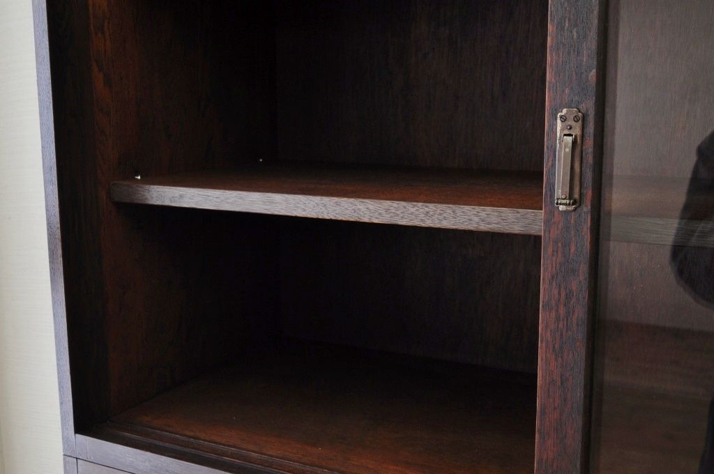 アンティーク家具　◇1970年代シンプルな二段重ね収納棚(飾り棚・食器棚)