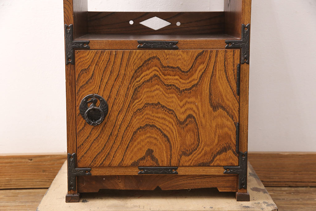 中古　岩谷堂箪笥　上質な和の空間づくりに活躍する電話台(サイドボード、飾り台)(R-051708)