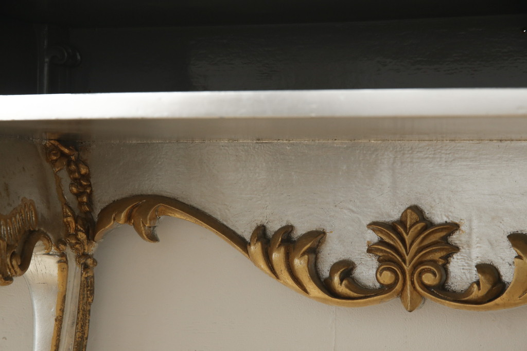 イタリアビンテージ　六本木アピス　ロココ調　 シルバーゴールドの装飾がきらびやかな高級コンソールテーブル(定価約80万円)(サイドテーブル、サイドデスク、ヴィンテージ)(R-059245)