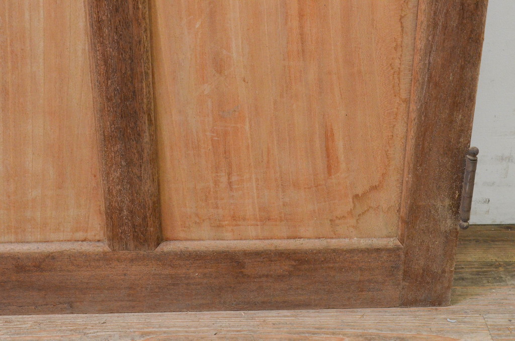 アンティーク建具　大正ロマン　木枠デザインがおしゃれなドア1枚(木製扉)(R-070952)