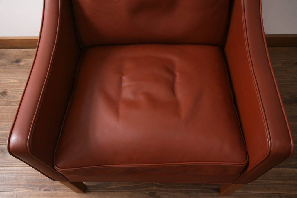 中古　美品　FREDERICIA(フレデリシア)　ボーエ・モーエンセン　ウィングバックのデザインが美しいオットマン付きチェア(ウイングバック、一人掛けソファ、椅子、イス、アームチェア、フットスツール、1Pチェア、北欧)(定価約150万円)(R-059912)
