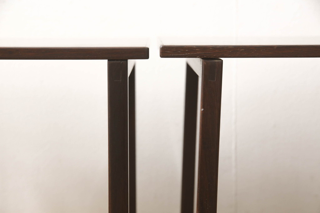 和製ビンテージ　ローズウッド材　シンプルなデザインで取り入れやすいローテーブル2個セット(センターテーブル、サイドテーブル、リビングテーブル)(R-063609)