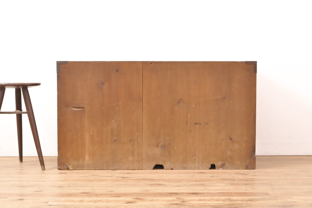 和製アンティーク　前面ケヤキ材　深みのある色合いが味わい深い二本松箪笥のローボード(ローチェスト、テレビ台、引き出し、和たんす)(R-053992)