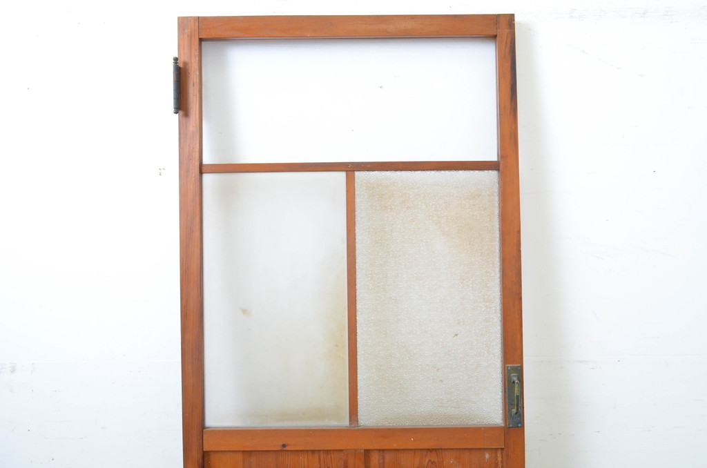 アンティーク建具　木の風合いが味わい深いガラス扉1枚(ドア、木製扉)(R-062965)