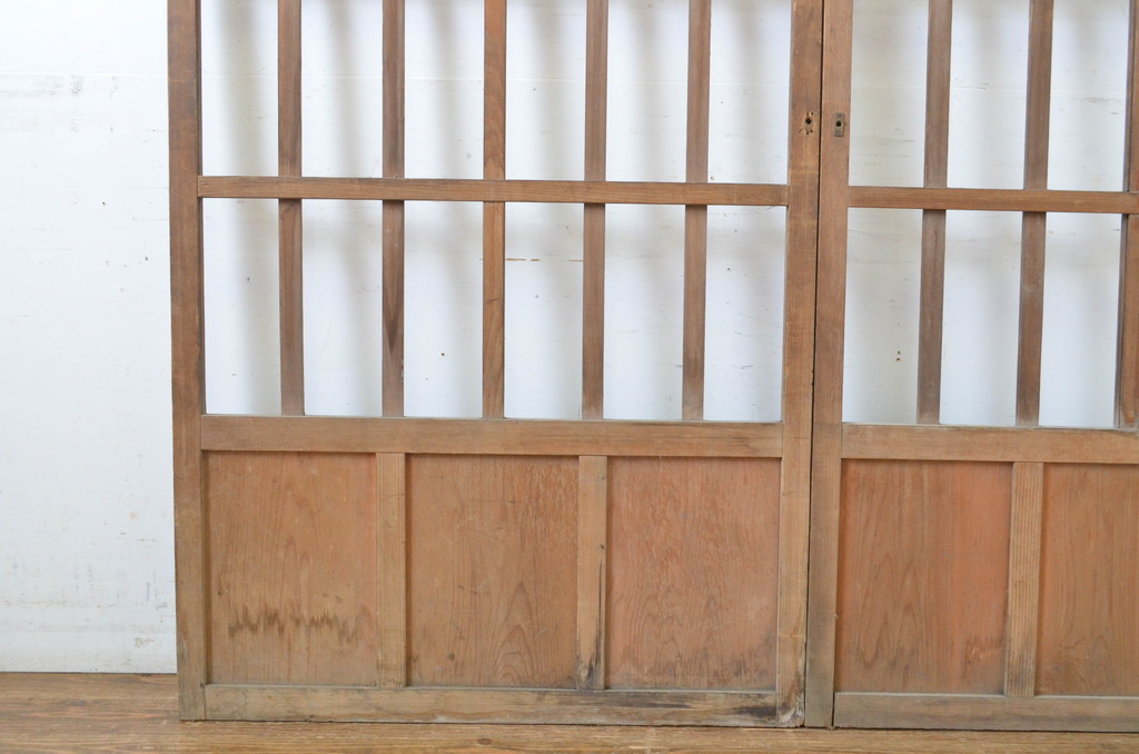 アンティーク建具 和の空間づくりにおすすめの玄関戸2枚セット(荒格子