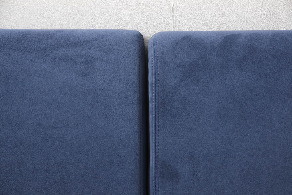 中古　arflex(アルフレックス)　A SOFA(エー・ソファ)　涼しげな色合いが爽やかさを醸し出す4人掛けソファ(四人掛けソファ)(定価約80万円)(R-052717)