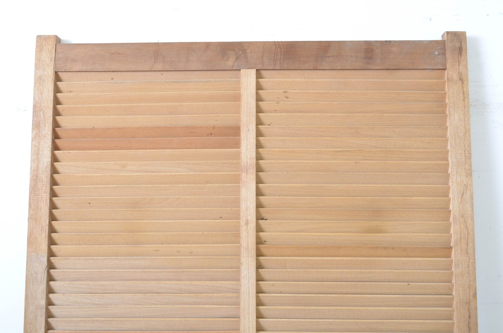 アンティーク建具　木の温もりを感じるルーバー引き戸1枚(ルーバー戸、ジャロジー戸、雨戸、木製)(R-063745)