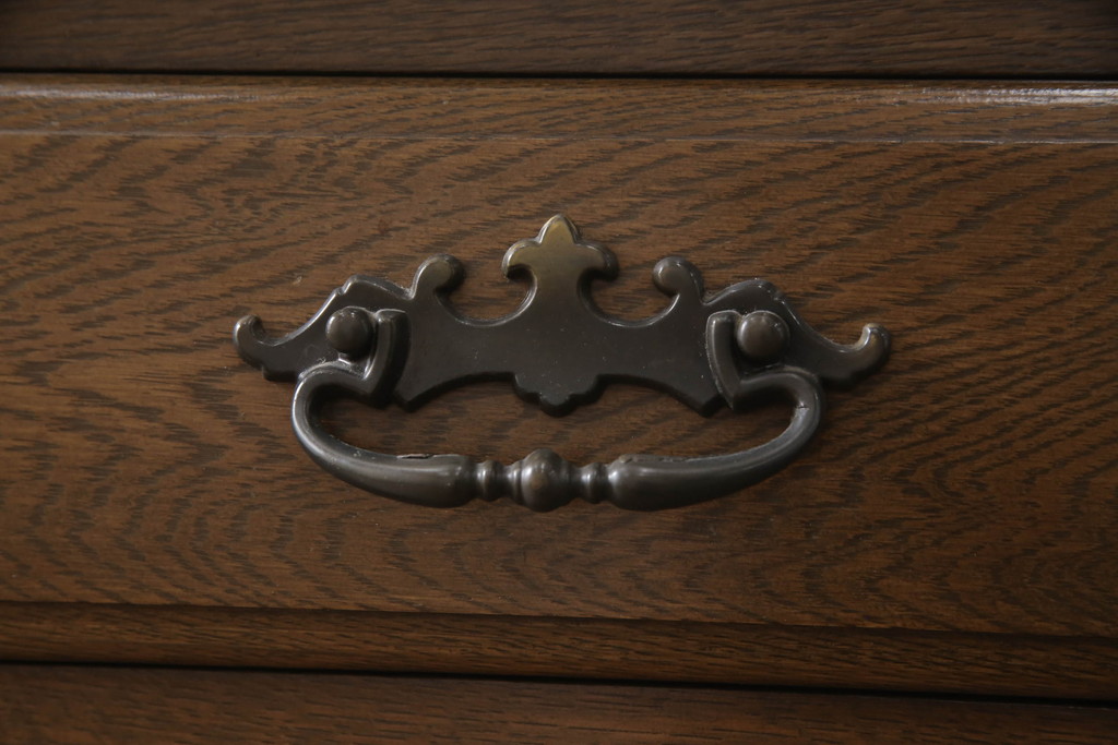 中古　横浜クラシック家具　ノックオンウッド(knockonwood)　Hand Made　上品なデザインが美しいサイドチェスト(サイドボード、引き出し、リビングボード)(R-058702)