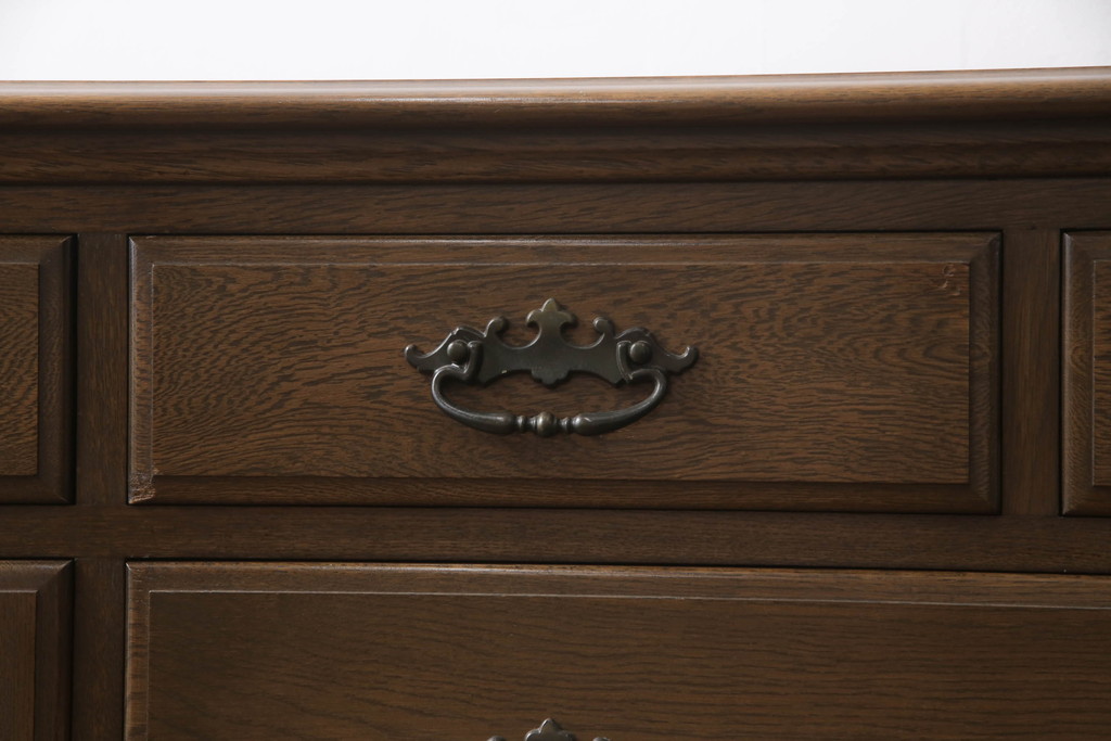 中古　横浜クラシック家具　ノックオンウッド(knockonwood)　Hand Made　上品なデザインが美しいサイドチェスト(サイドボード、引き出し、リビングボード)(R-058702)