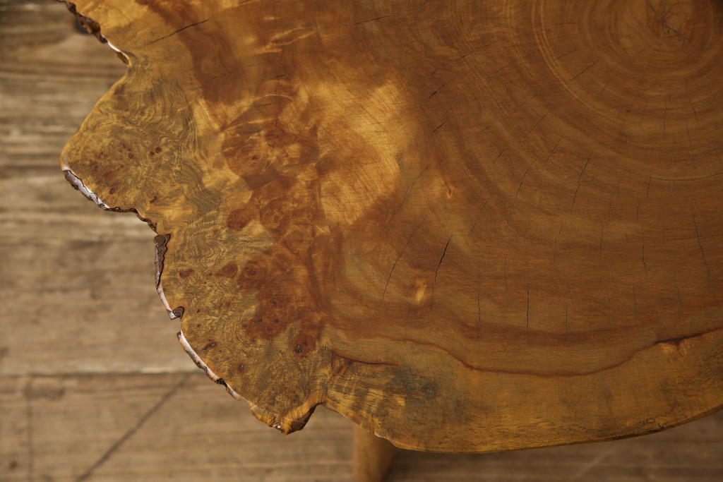 和製ビンテージ　木の風合いを感じられる輪切りスツール(ミニテーブル、ローテーブル、サイドテーブル、花台、飾り台、ヴィンテージ)(R-061931)