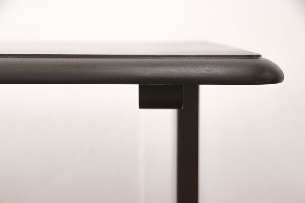 中古　北海道民芸家具　シンプルなデザインが美しいダイニングテーブル(食卓、作業台)(R-052528)