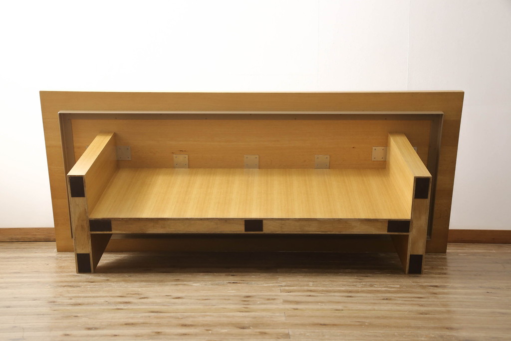 中古　デンマーク輸入家具　オーク材　大きなサイズで広々使える、スタイリッシュなダイニングテーブル(食卓、作業台、北欧)(R-052336)