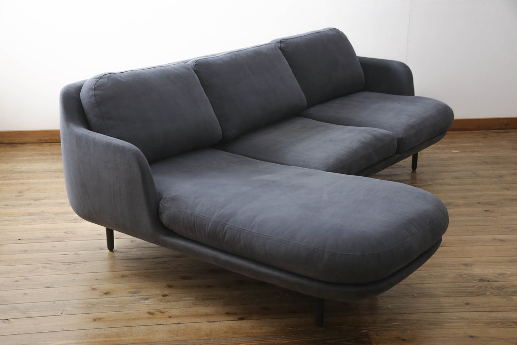 中古　美品　FRITZ HANSEN(フリッツハンセン)　ハイメ・アジョンデザイン　LUNE(ルネソファ)　高品質と機能性を兼ね備えた3人掛けソファ(3P、2人掛けソファ、2P、カウチソファ、シェーズロング)(定価約95万円)(R-060492)