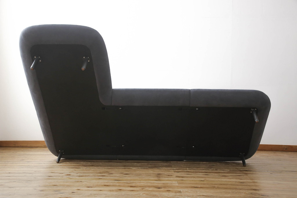 中古　美品　FRITZ HANSEN(フリッツハンセン)　ハイメ・アジョンデザイン　LUNE(ルネソファ)　高品質と機能性を兼ね備えた3人掛けソファ(3P、2人掛けソファ、2P、カウチソファ、シェーズロング)(定価約95万円)(R-060492)