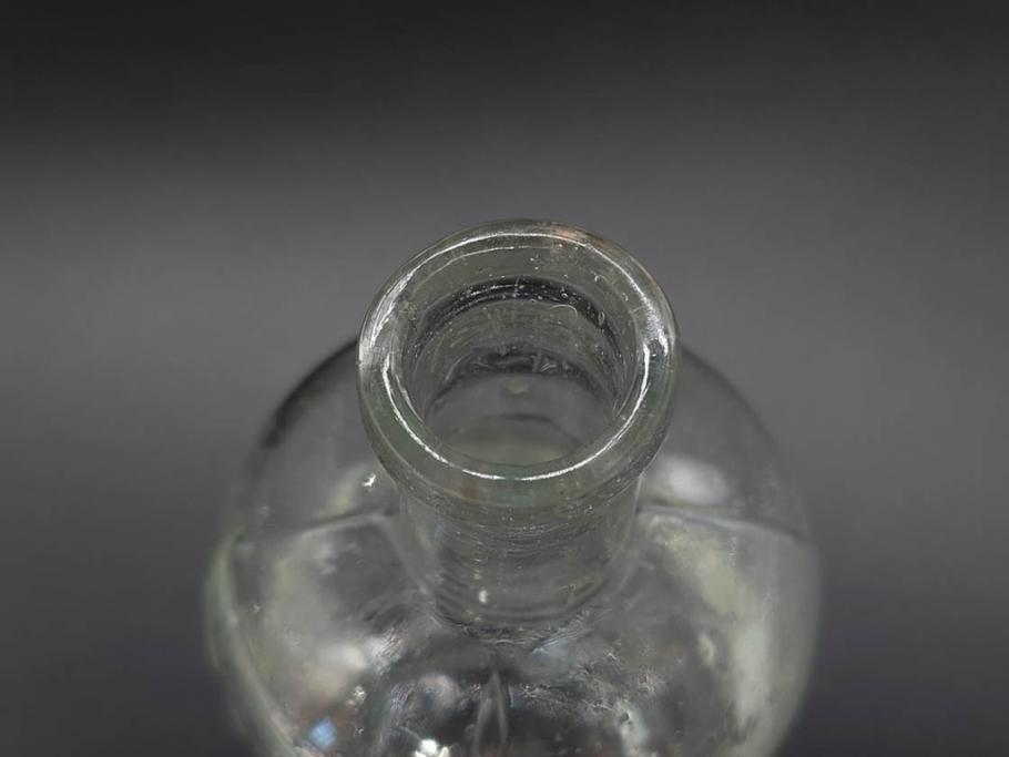 大正〜昭和初期　様々な用途に使える小瓶5個セット(気泡、ガラスビン、硝子、ボトル、薬瓶、花瓶、花入れ、花器)(R-077082)
