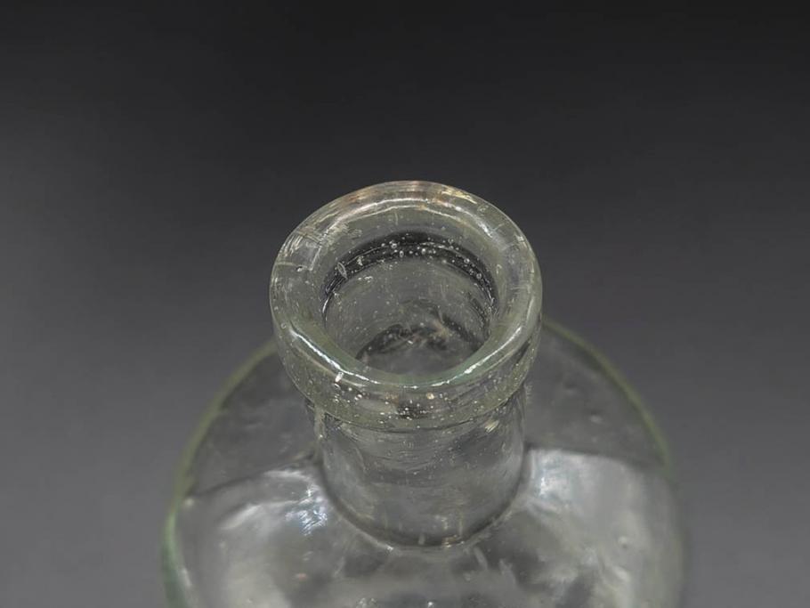 大正〜昭和初期　様々な用途に使える小瓶5個セット(気泡、ガラスビン、硝子、ボトル、薬瓶、花瓶、花入れ、花器)(R-077084)