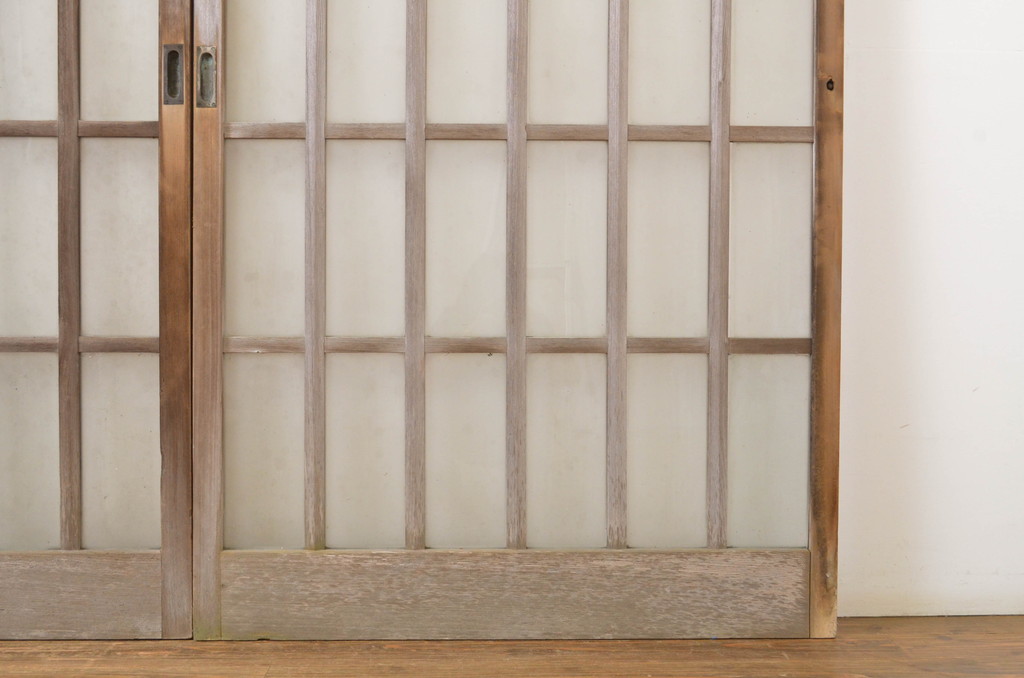 アンティーク建具　和の空間づくりにおすすめの玄関戸2枚セット(ガラス戸、引き戸、格子戸)(R-064046)