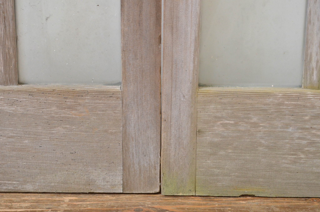 アンティーク建具　和の空間づくりにおすすめの玄関戸2枚セット(ガラス戸、引き戸、格子戸)(R-064046)