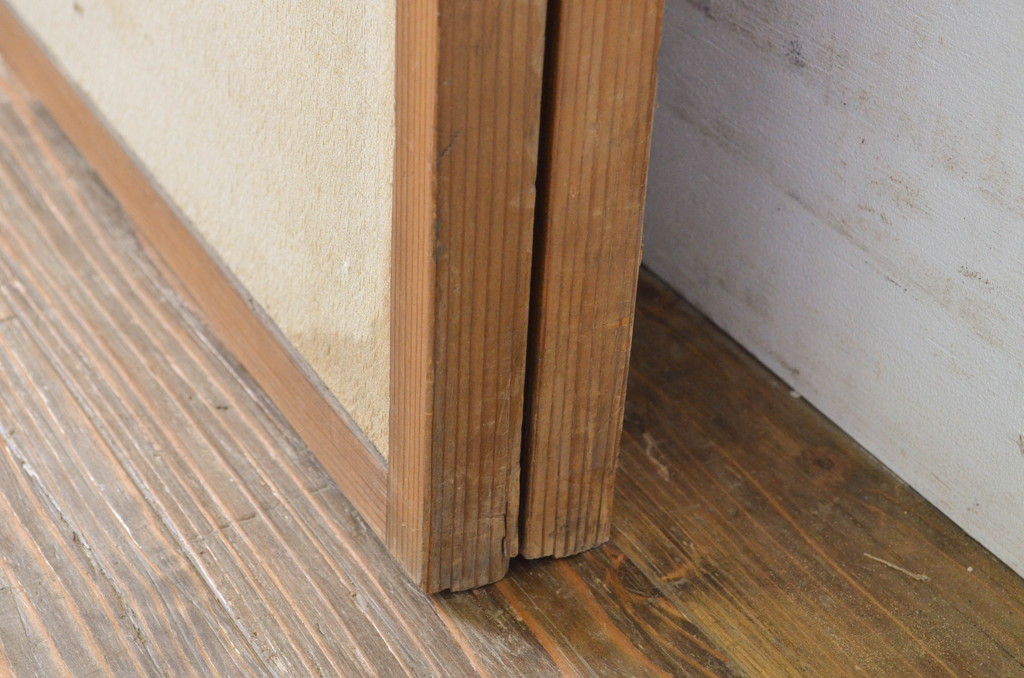 アンティーク建具 柾目の美しい板戸2枚セット(帯戸、引き戸)(R