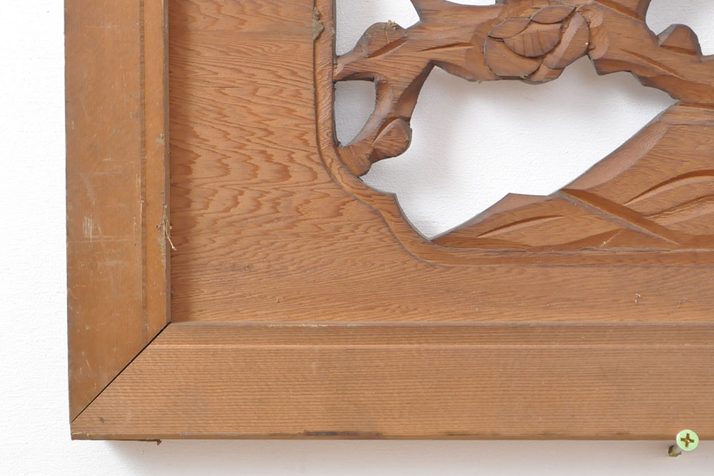 和製アンティーク　松竹梅の彫りの意匠が魅力的な彫刻欄間2枚セット(明り取り、明かり取り)(R-053510)