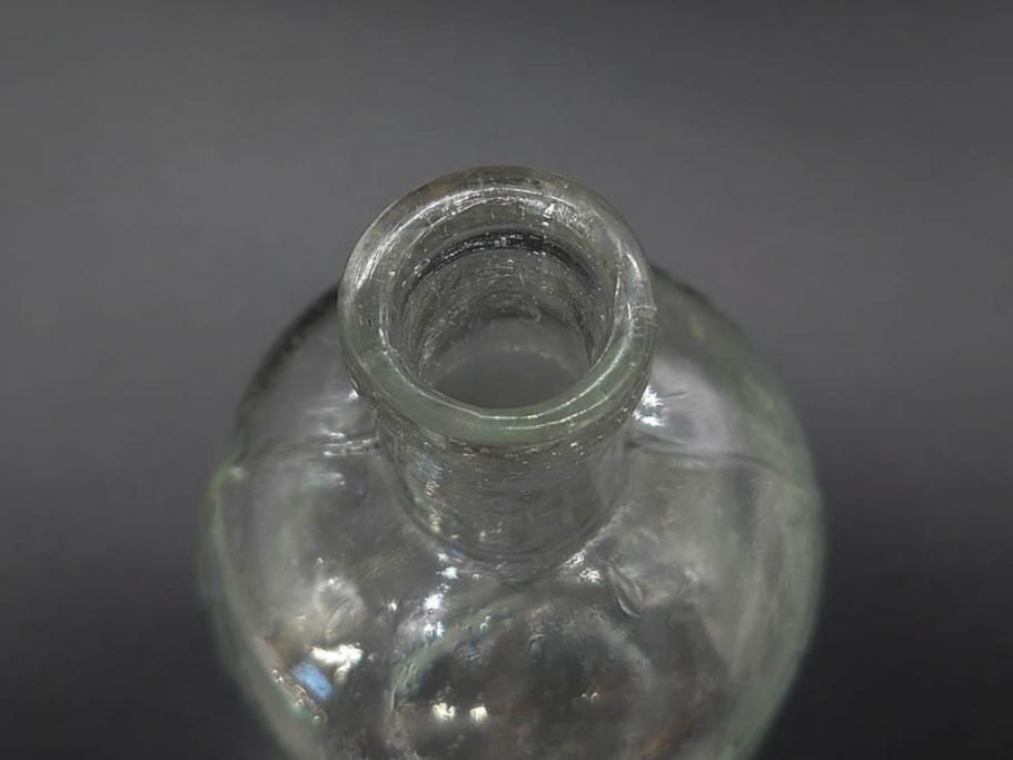 大正〜昭和初期　様々な用途に使える小瓶5個セット(気泡、ガラスビン、硝子、ボトル、薬瓶、花瓶、花入れ、花器)(R-077085)