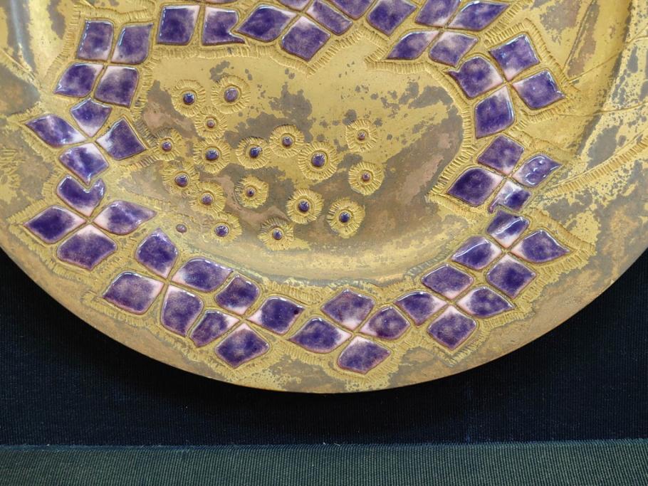 美彦銘　金彩花文七宝額　約24cm　8寸　紫陽花のデザインが際立つ飾皿(飾り皿、額皿、花、和皿、大皿、和食器、共箱付き、八寸)(R-078339)