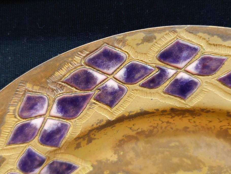 美彦銘　金彩花文七宝額　約24cm　8寸　紫陽花のデザインが際立つ飾皿(飾り皿、額皿、花、和皿、大皿、和食器、共箱付き、八寸)(R-078339)