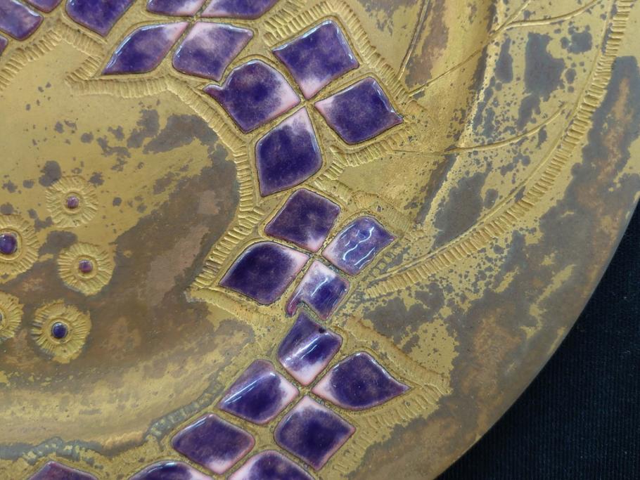美彦銘　金彩花文七宝額　約24cm　8寸　紫陽花のデザインが際立つ飾皿(飾り皿、額皿、花、和皿、大皿、和食器、共箱付き、八寸)(R-078339)
