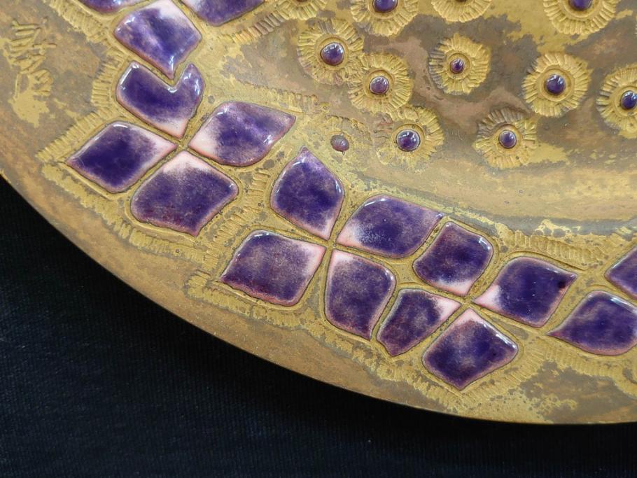 美彦銘　金彩花文七宝額　約24cm　8寸　紫陽花のデザインが際立つ飾皿(飾り皿、額皿、花、和皿、大皿、和食器、共箱付き、八寸)(R-078339)