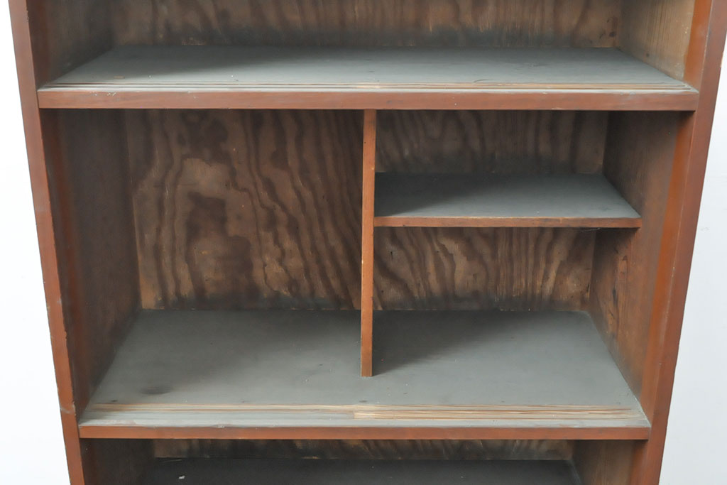 和製アンティーク　レトロな佇まいが目を引く収納棚(キャビネット、食器棚、戸棚)(R-054143)