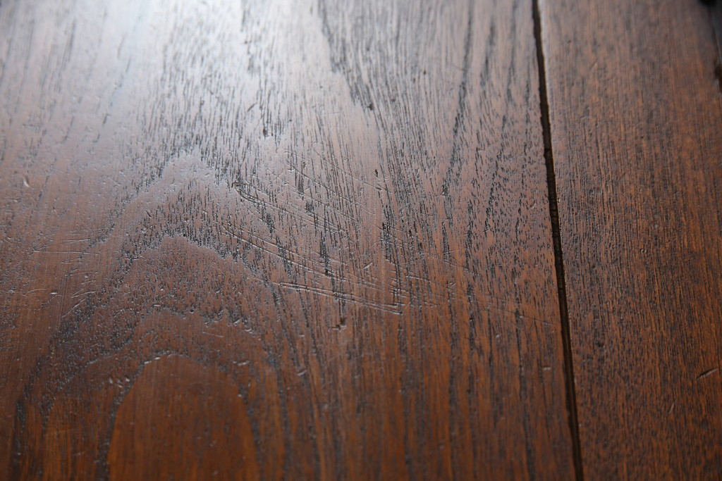 ビンテージ家具　オリエンタルなデザインが目を引くライティングビューロー(引き出し、チェスト、在宅用、在宅ワーク用デスク)(R-057155)