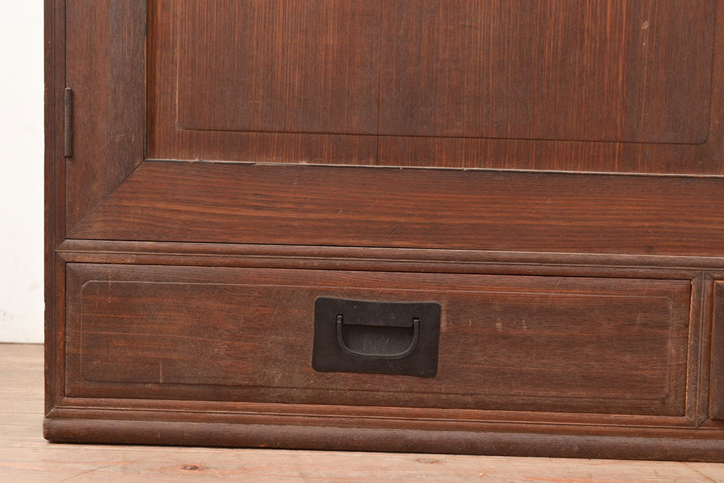 アンティーク家具　味のあるレトロな木製ローボード(収納棚、テレビ台)(R-036907)