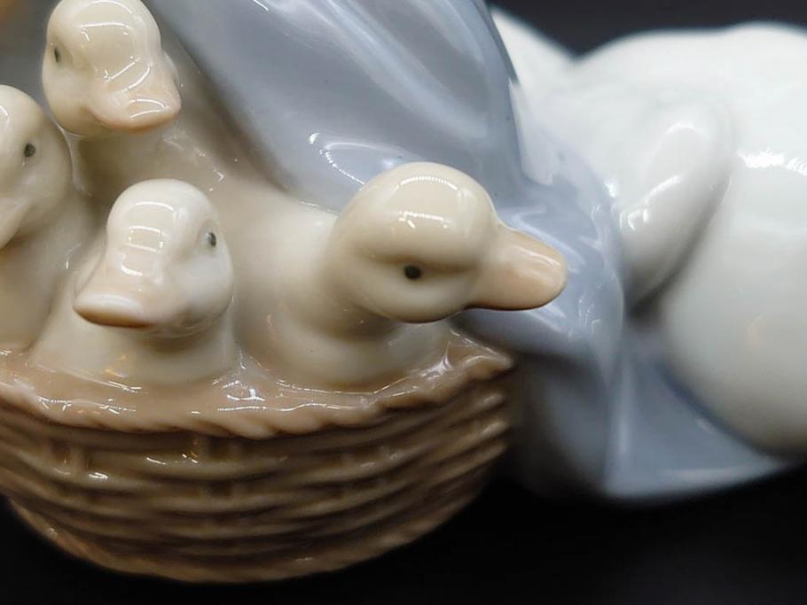 スペイン　リヤドロ　LLADRO　アヒルの家族　4895　高さ50cm　アヒル達の表情が可愛らしいフィギュリン(親子、ファミリー、置物、オブジェ、陶器人形、共箱付き)(R-078342)