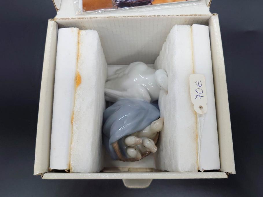スペイン　リヤドロ　LLADRO　アヒルの家族　4895　高さ50cm　アヒル達の表情が可愛らしいフィギュリン(親子、ファミリー、置物、オブジェ、陶器人形、共箱付き)(R-078342)
