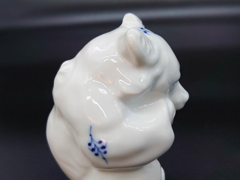 デンマーク　ROYAL COPENHAGEN(ロイヤルコペンハーゲン)　ブルーフルーテッド　プレイン　繊細に描かれた模様が上品なソルト&ペッパー・フィギュリン2点セット(塩胡椒入れ、調味料、置物、眠り猫、キャット、熊、ベア)(R-078343)