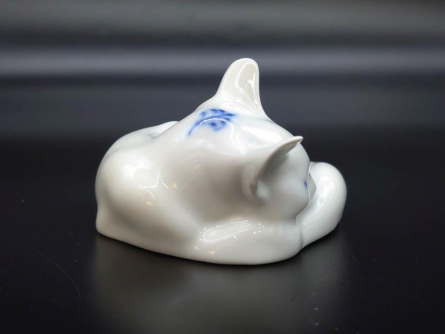 デンマーク　ROYAL COPENHAGEN(ロイヤルコペンハーゲン)　ブルーフルーテッド　プレイン　繊細に描かれた模様が上品なソルト&ペッパー・フィギュリン2点セット(塩胡椒入れ、調味料、置物、眠り猫、キャット、熊、ベア)(R-078343)