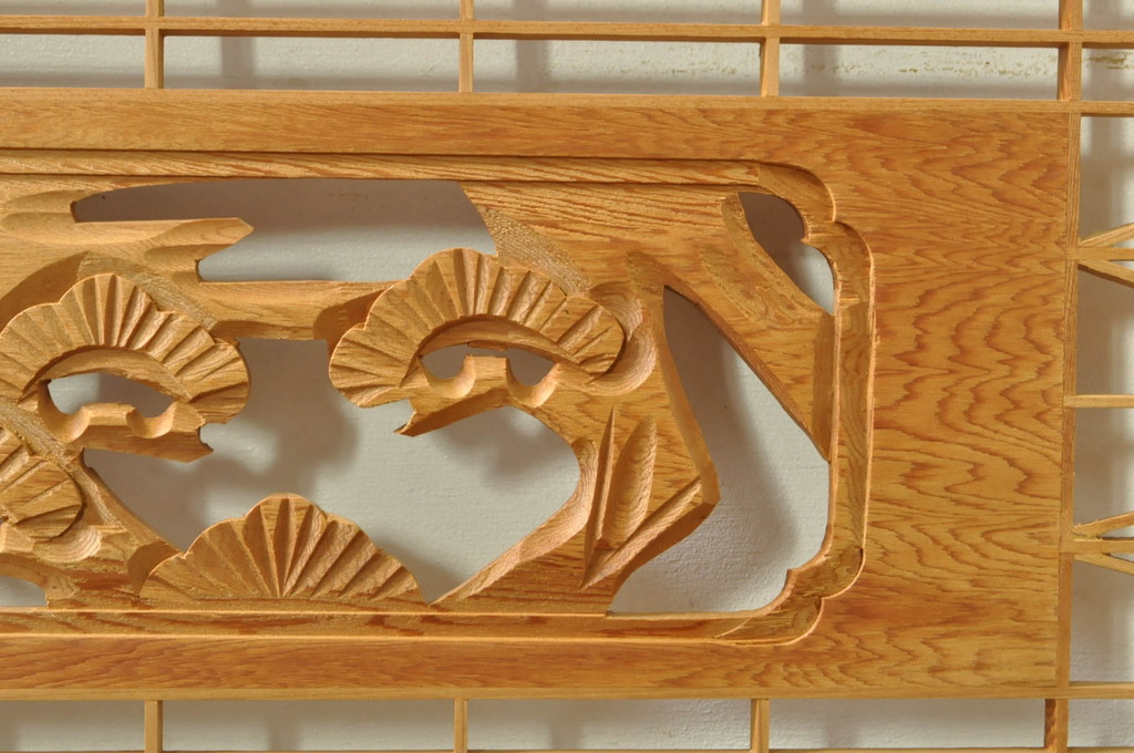 ビンテージ建具　松・鷲　彫刻と組子細工の組み合わせが美しい欄間2枚セット(明り取り、明かり取り、ランマ、ヴィンテージ)(R-076334)