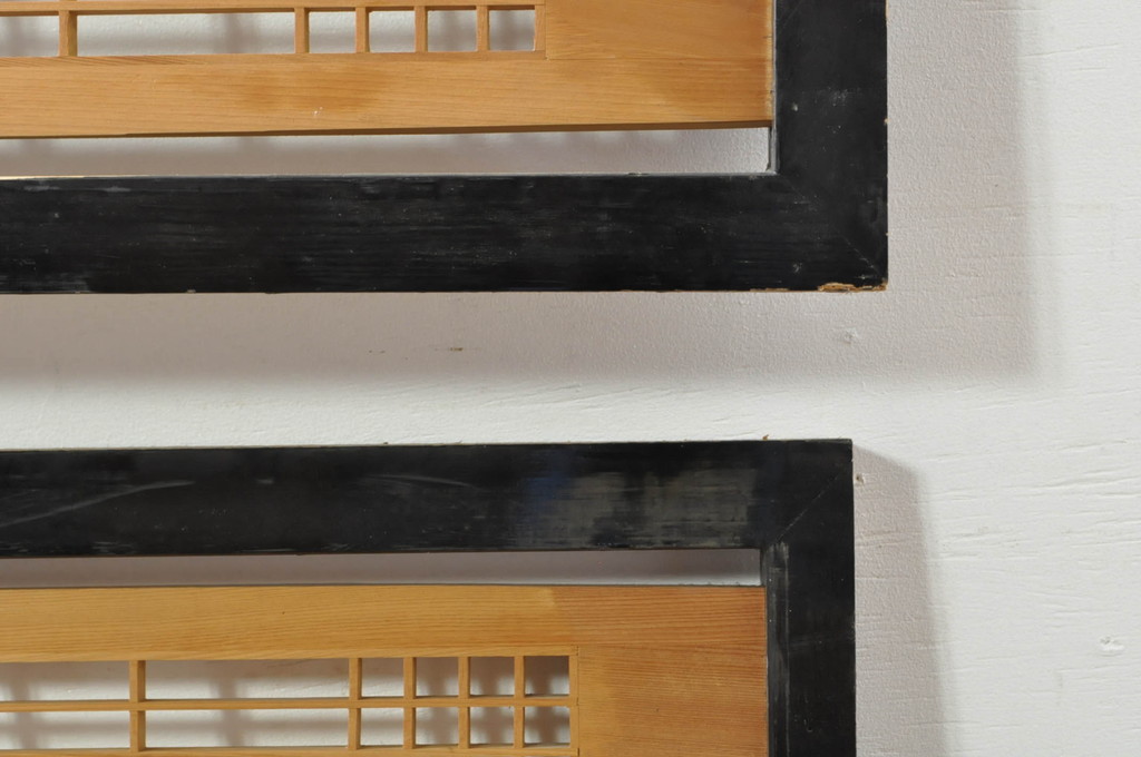 ビンテージ建具　松・鷲　彫刻と組子細工の組み合わせが美しい欄間2枚セット(明り取り、明かり取り、ランマ、ヴィンテージ)(R-076334)