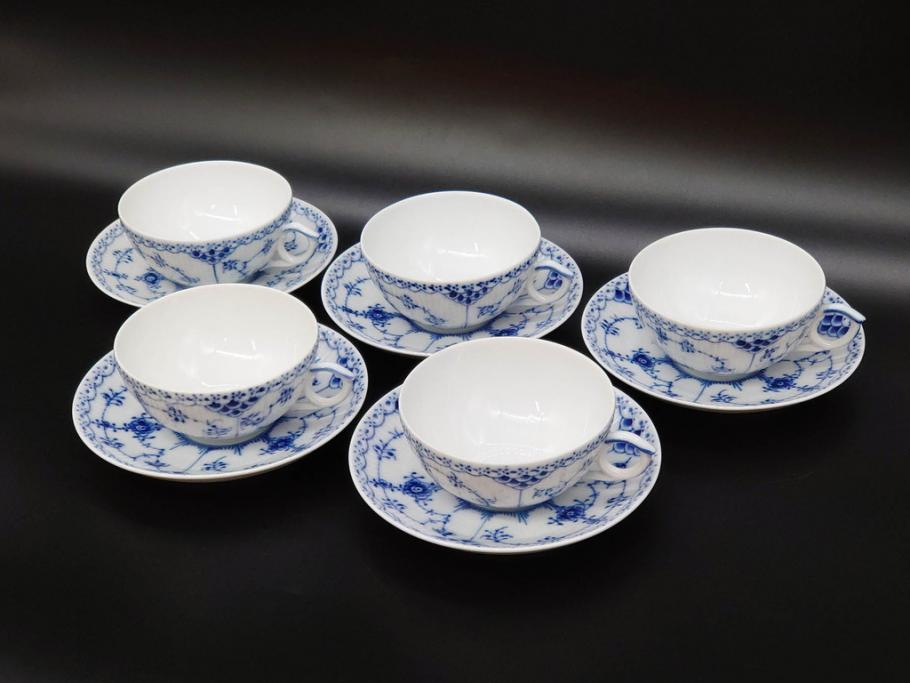 デンマーク　ROYAL COPENHAGEN(ロイヤルコペンハーゲン)　ブルーフルーテッド　ハーフレース　525　上品なデザインのティーカップ&ソーサー5客セット(洋食器、C&S)(R-078345)