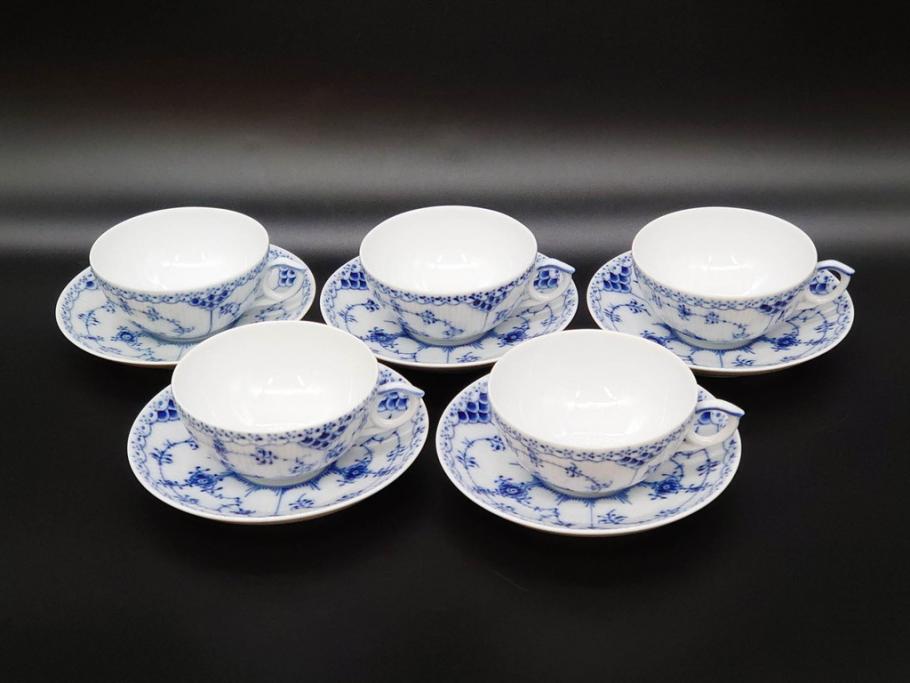 デンマーク　ROYAL COPENHAGEN(ロイヤルコペンハーゲン)　ブルーフルーテッド　ハーフレース　525　上品なデザインのティーカップ&ソーサー5客セット(洋食器、C&S)(R-078345)