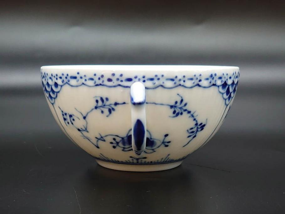 デンマーク　ROYAL COPENHAGEN(ロイヤルコペンハーゲン)　ブルーフルーテッド　ハーフレース　525　上品なデザインのティーカップ&ソーサー5客セット(洋食器、C&S)(R-078345)