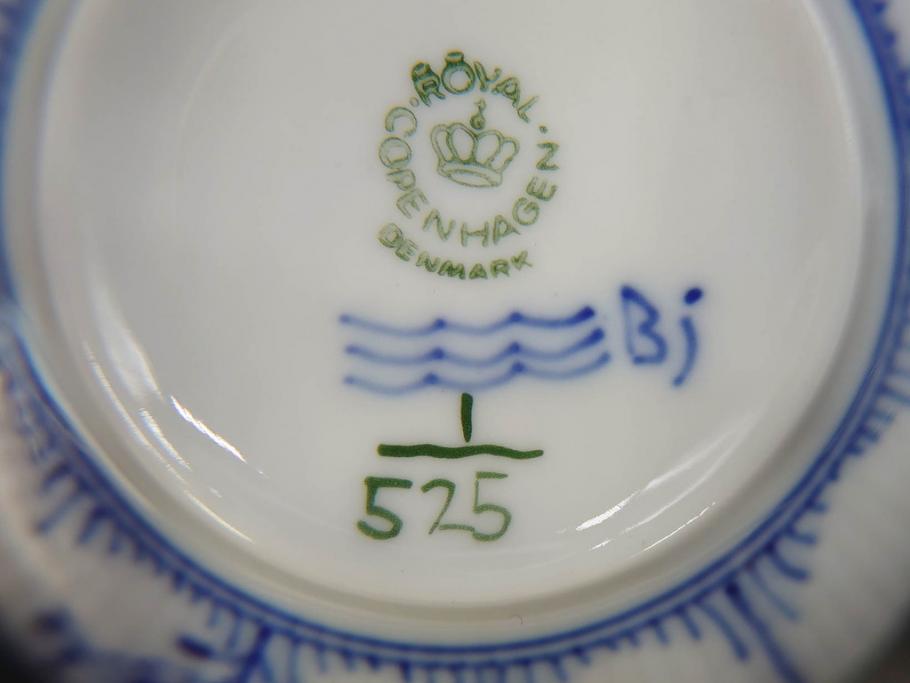 デンマーク　ROYAL COPENHAGEN(ロイヤルコペンハーゲン)　ブルーフルーテッド　ハーフレース　525　上品なデザインのティーカップ&ソーサー5客セット(洋食器、C&S)(R-078345)