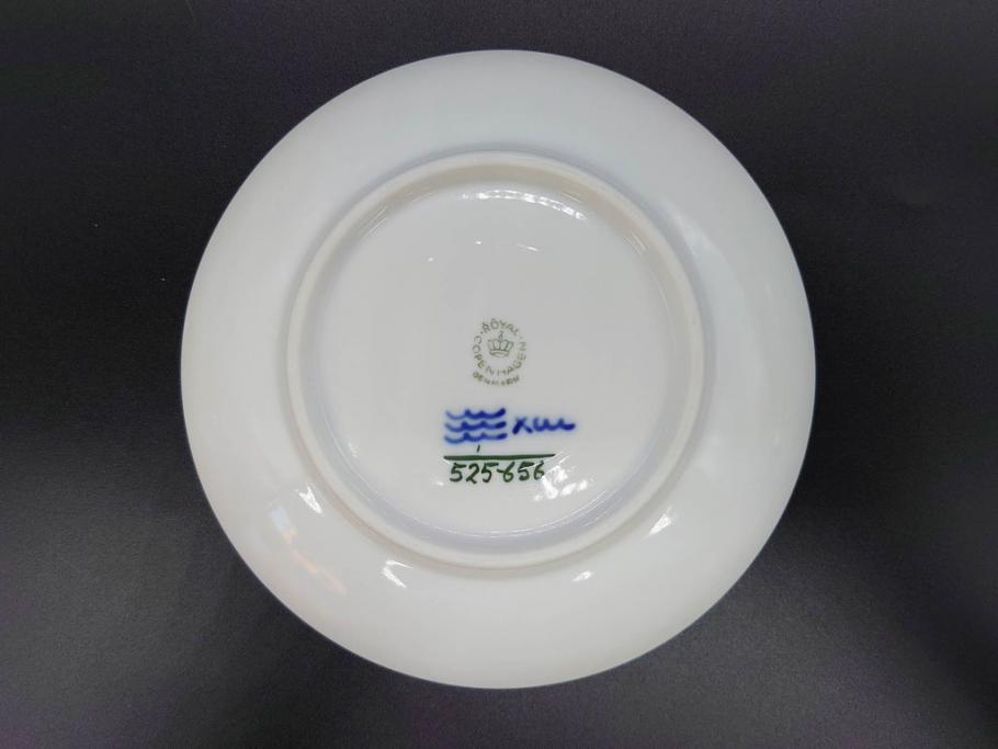 デンマーク　ROYAL COPENHAGEN(ロイヤルコペンハーゲン)　ブルーフルーテッド　ハーフレース　525　上品なデザインのティーカップ&ソーサー5客セット(洋食器、C&S)(R-078345)