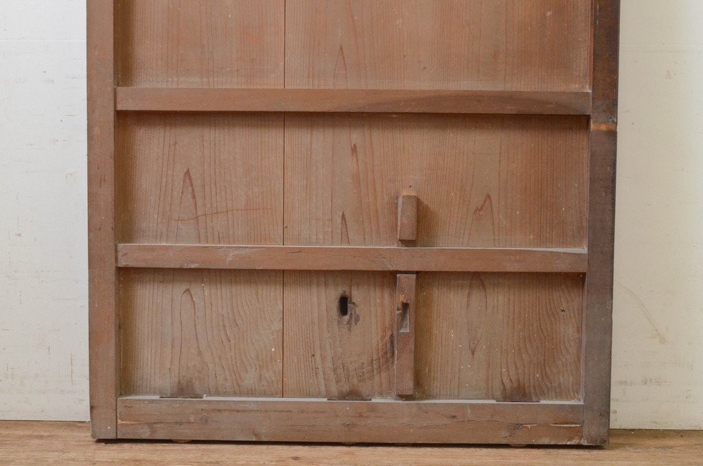 アンティーク建具　杉材　和モダンな空間づくりにおすすめの蔵戸1枚(玄関戸、板戸、引き戸)(R-068734)