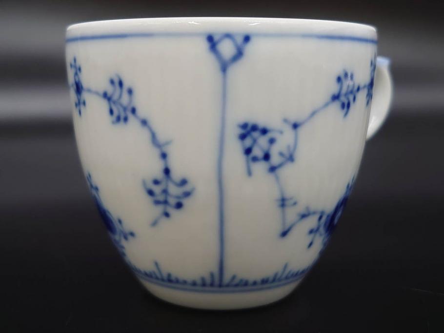 デンマーク　ROYAL COPENHAGEN(ロイヤルコペンハーゲン)　ブルーフルテッド プレイン　繊細な絵付けがエレガントなコーヒーカップ&ソーサー5客セット(洋食器、C&S)(R-078346)