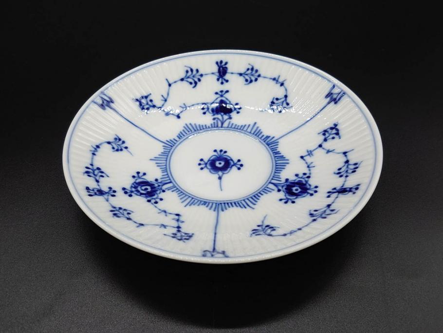 デンマーク　ROYAL COPENHAGEN(ロイヤルコペンハーゲン)　ブルーフルテッド プレイン　繊細な絵付けがエレガントなコーヒーカップ&ソーサー5客セット(洋食器、C&S)(R-078346)