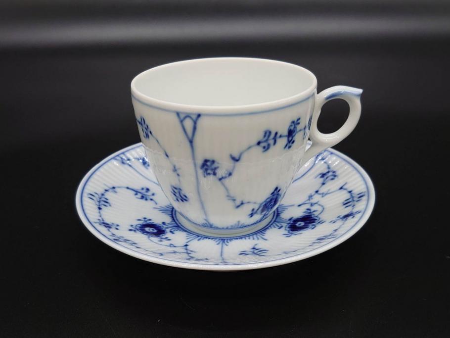 デンマーク　ROYAL COPENHAGEN(ロイヤルコペンハーゲン)　ブルーフルテッド プレイン　繊細な絵付けがエレガントなコーヒーカップ&ソーサー5客セット(洋食器、C&S)(R-078346)