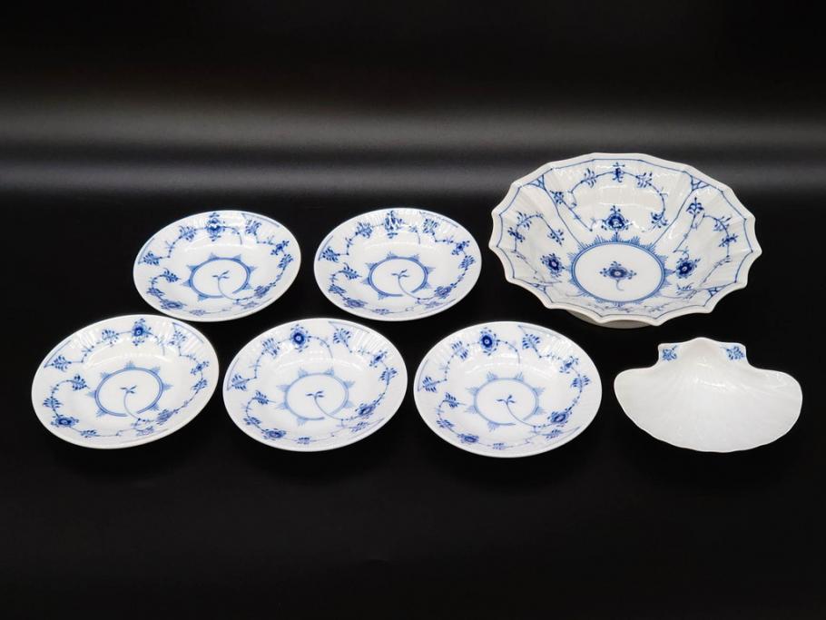 デンマーク　ROYAL COPENHAGEN(ロイヤルコペンハーゲン)　ブルーフルーテッド　プレイン　ブルーコペンハーゲン　様々なシーンに対応できるプレート5枚・シェルディッシュ・ボウルセット(皿、深皿、小皿、変形皿、貝、花柄、洋食器)(R-078347)